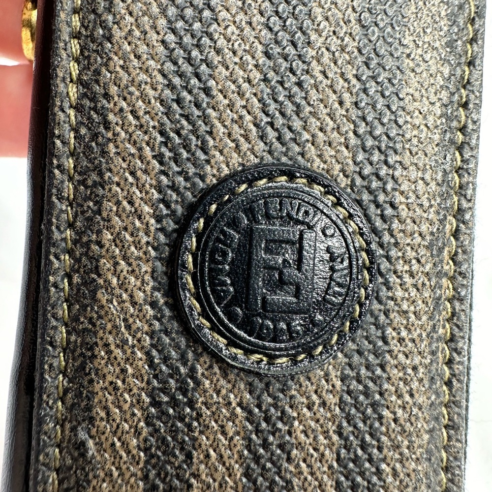 FENDI Penguin 8 Ring Key Holder - Picture 9 of 12